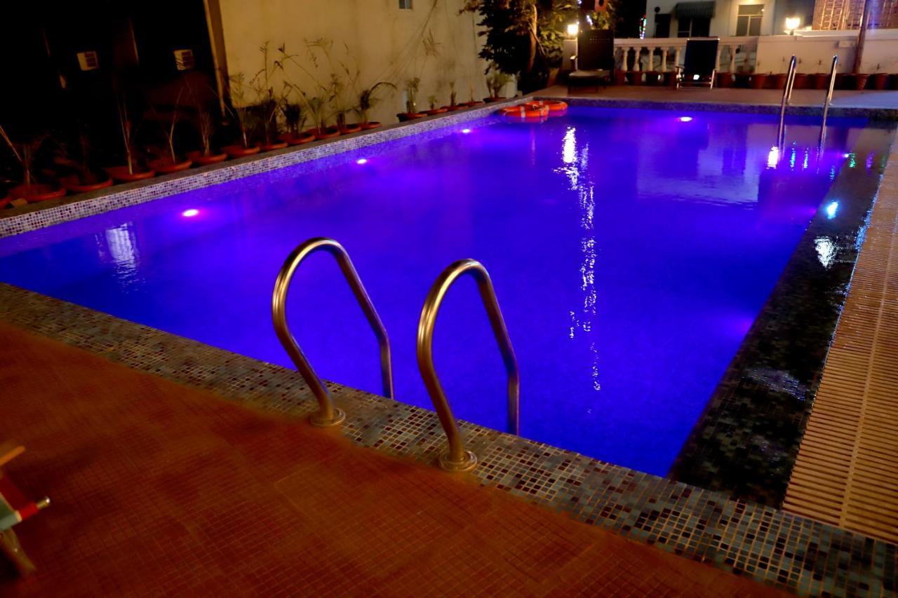 Rishikesh Grand Otel Dış mekan fotoğraf