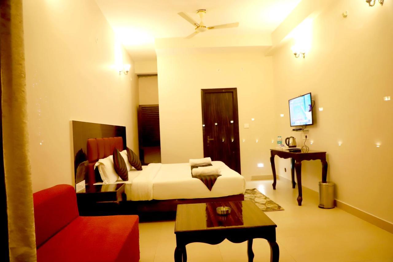 Rishikesh Grand Otel Dış mekan fotoğraf